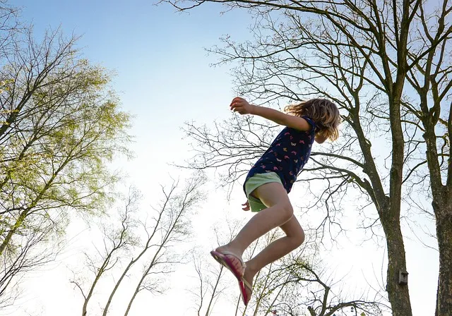 Jak prawidłowo ćwiczyć na trampolinie?